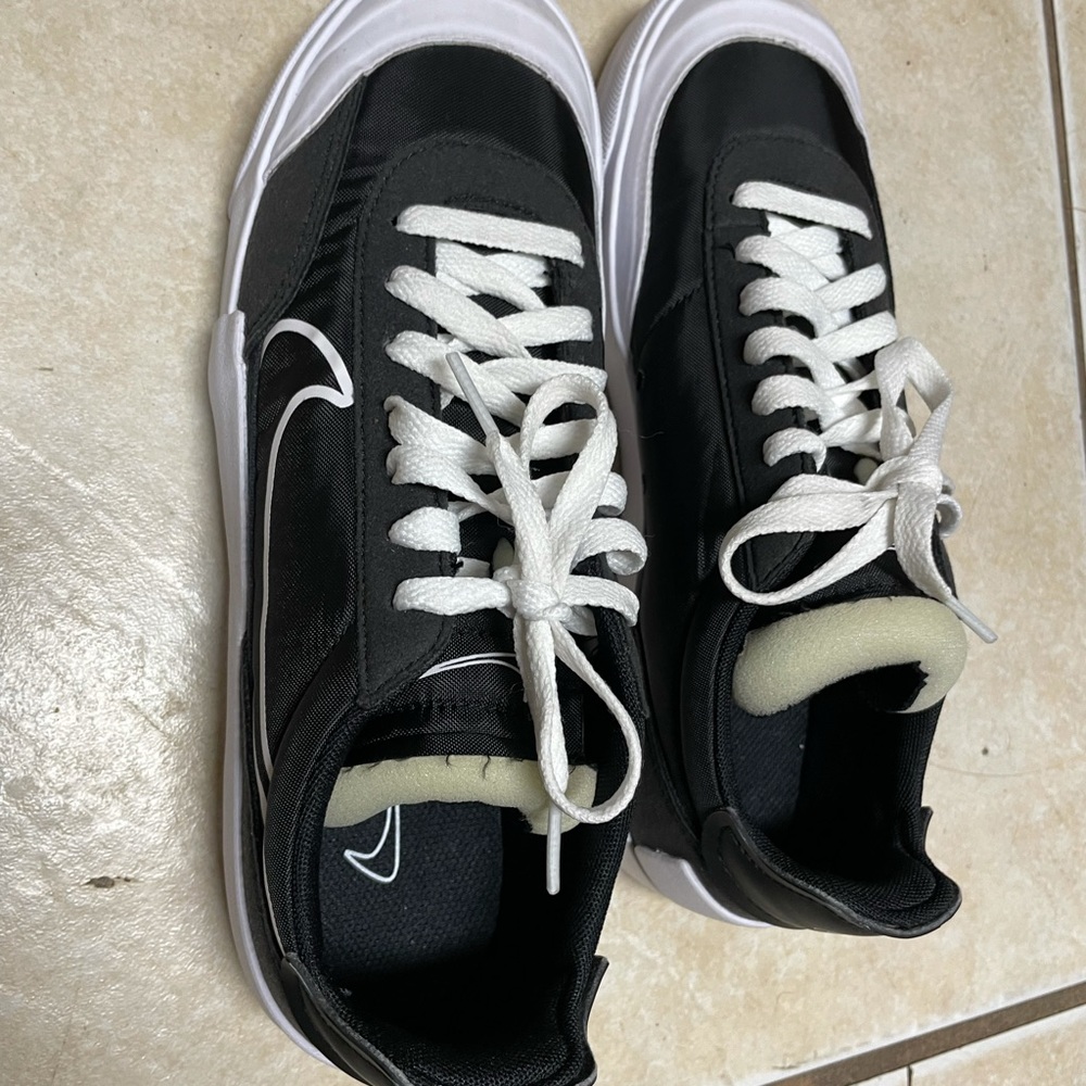 Nike Drop Type - Picture 2 of 5